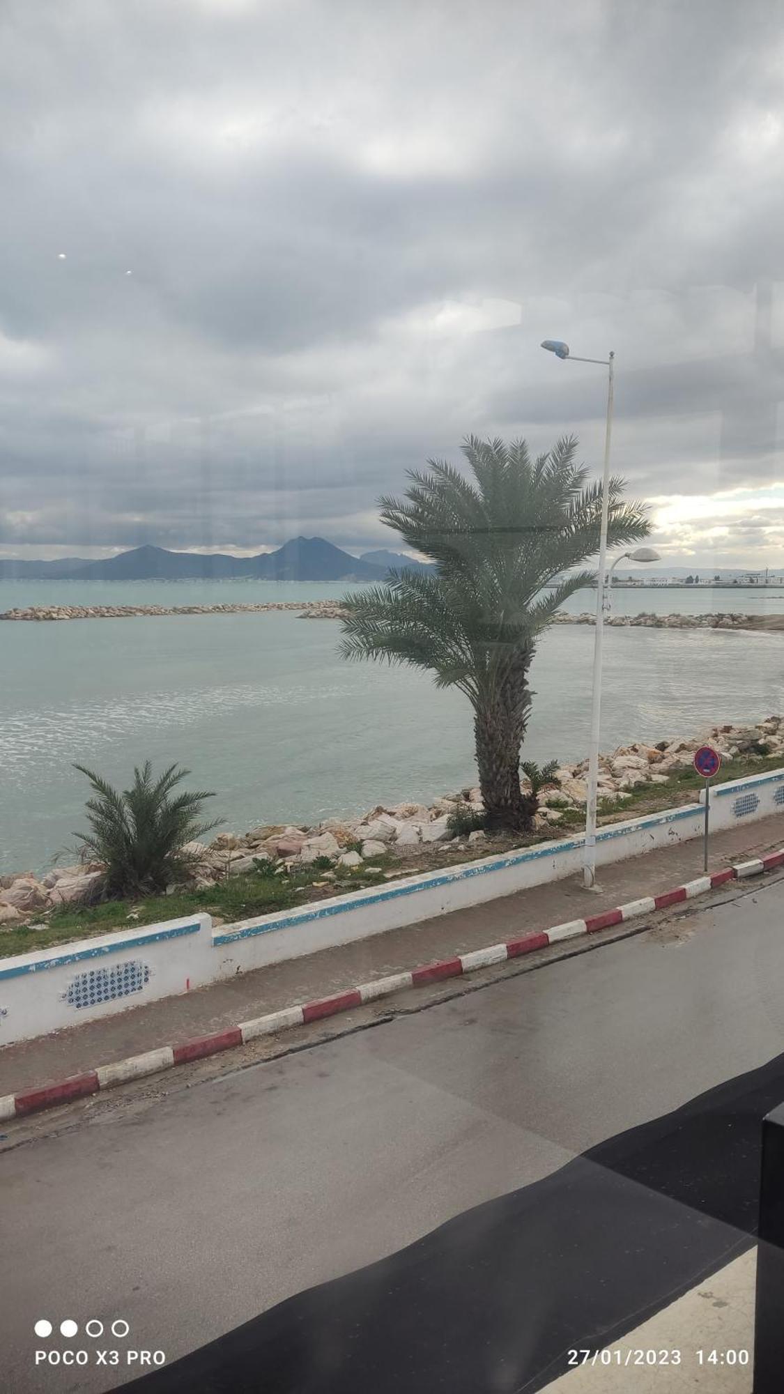 Jolie Maison Au Centre De Sidi Bou Ali Exterior foto